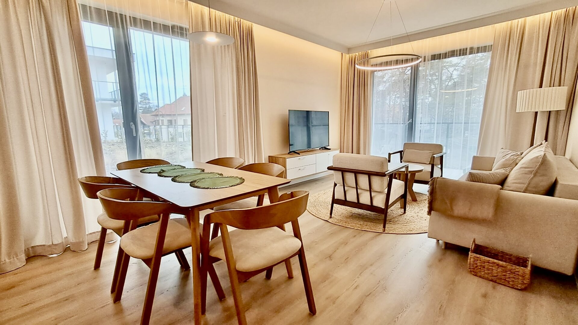 Niechorze E209 Classik – Apartament z 2 Sypialniami, Tarasem i Basenem przy Plaży