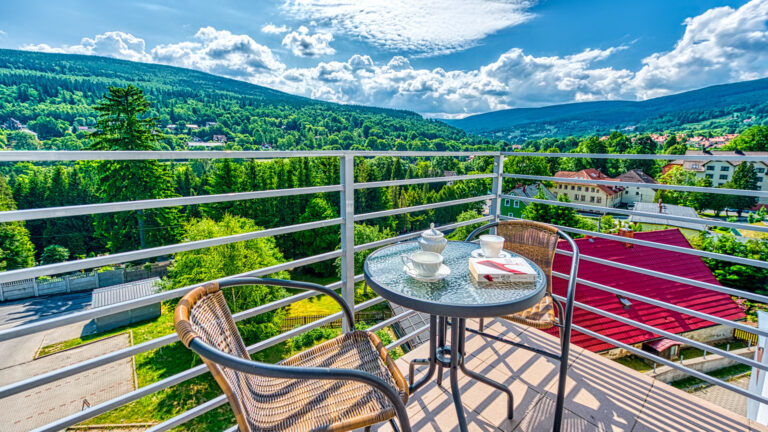 Apartament Szary Kamień – widok na Sępią Górę, Świeradów-Zdrój